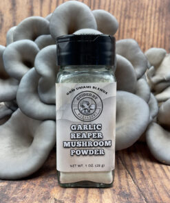 Oyster mushroom powder with garlic and Carolina reaper